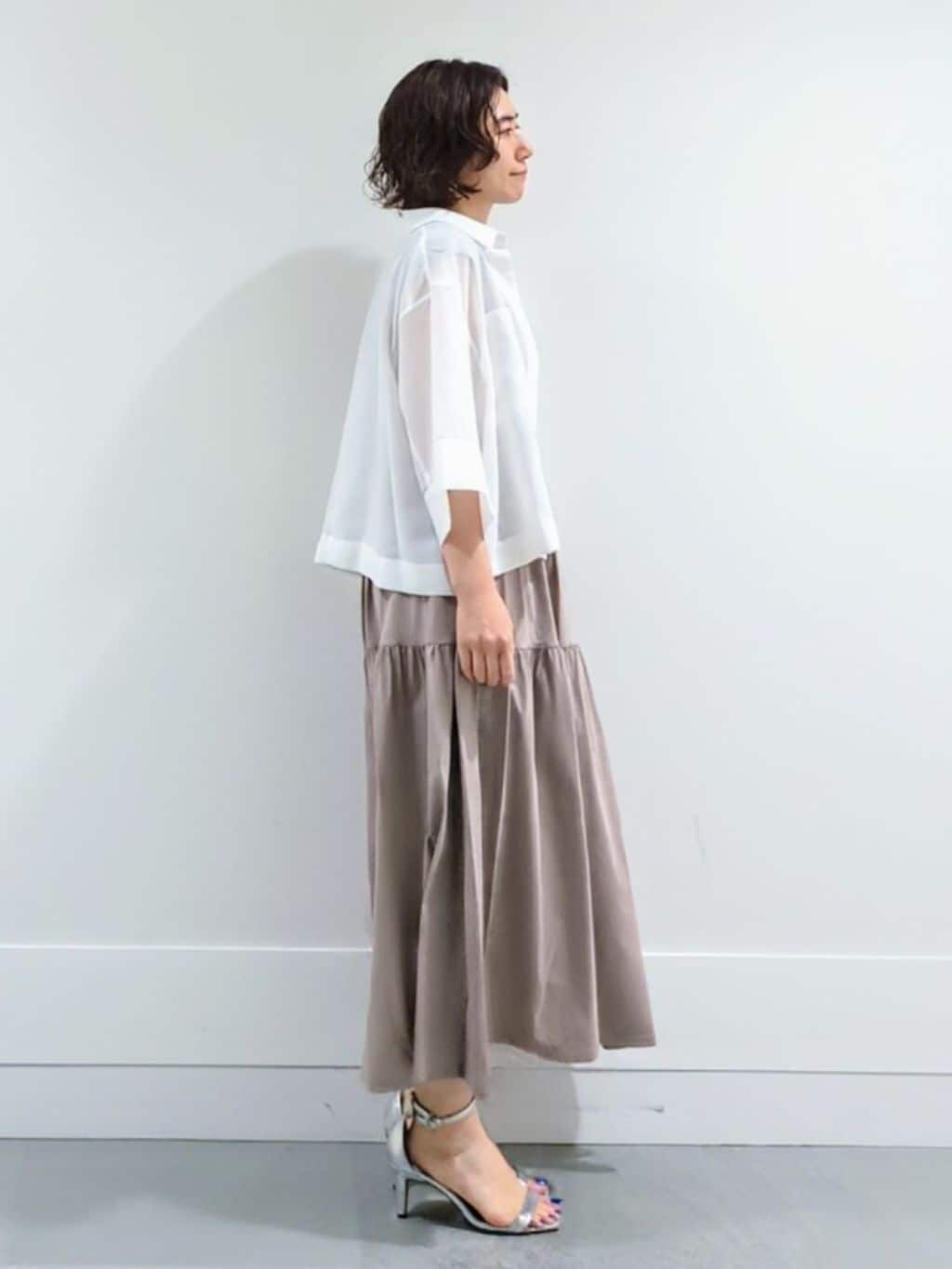ミズタさんの「UNTITLED｜【前開き/洗える】ショート丈シアーシャツ」を使ったコーディネート