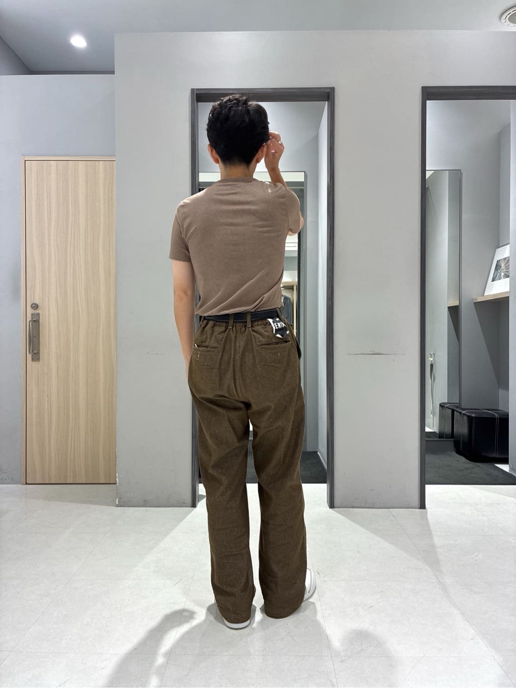 わいずみさんの「TAKEO KIKUCHI｜【抗菌防臭／5サイズ展開】ハイゲージポンチ Tシャツ」を使ったコーディネート