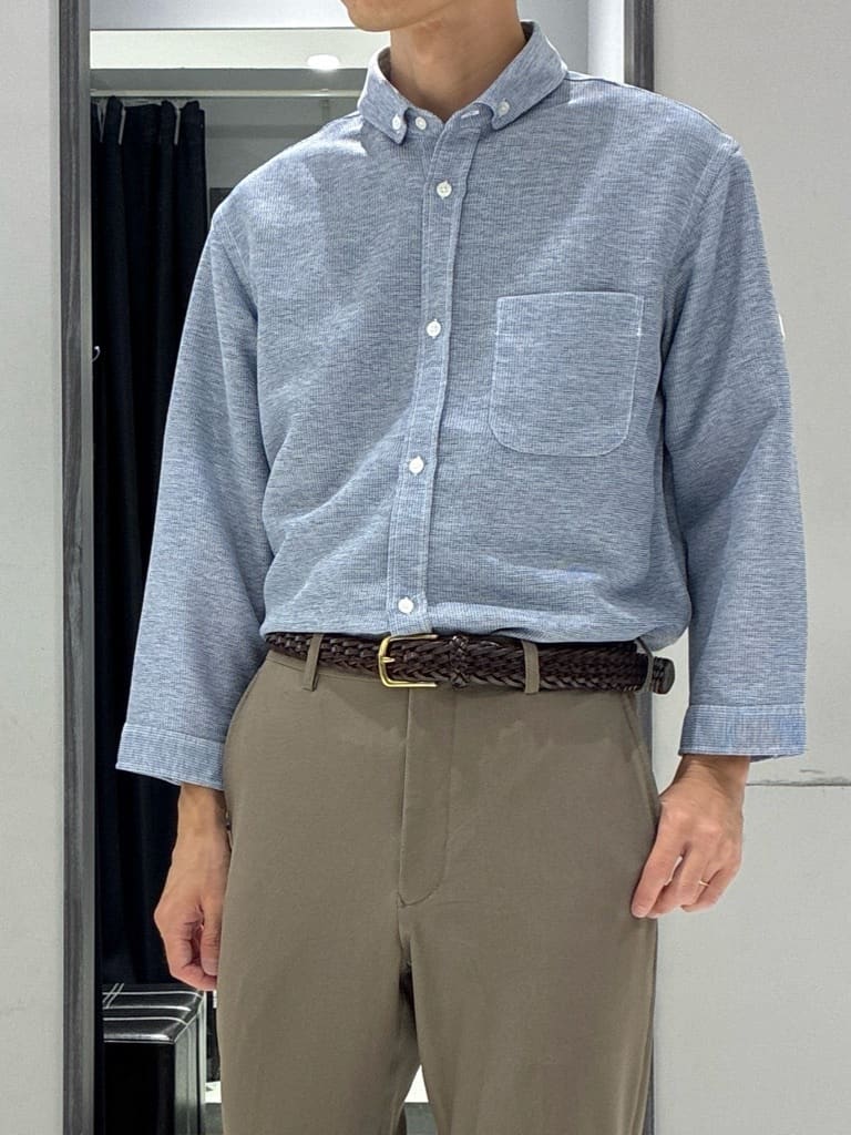 わいずみさんの「TAKEO KIKUCHI｜【360&deg;ストレッチ／セットアップ対応】None Of Stress パンツ」を使ったコーディネート