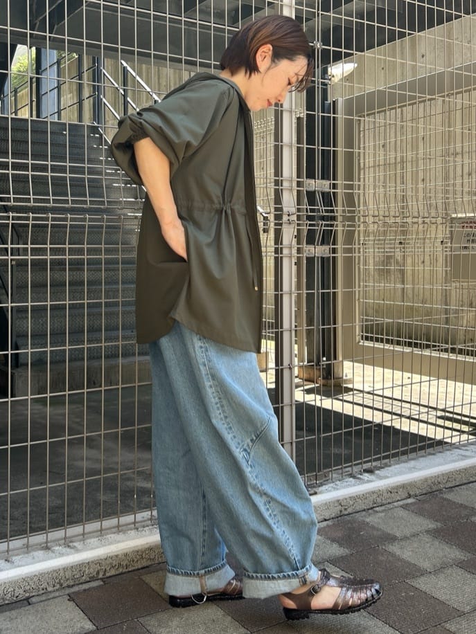 ga_riさんの「THE SHOP TK｜【mizugiwa/ラッシュガード】フロントジップパーカ/セットアップ可/接触冷感/UVケア/洗濯機」を使ったコーディネート
