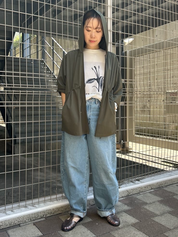ga_riさんの「THE SHOP TK｜【mizugiwa/ラッシュガード】フロントジップパーカ/セットアップ可/接触冷感/UVケア/洗濯機」を使ったコーディネート