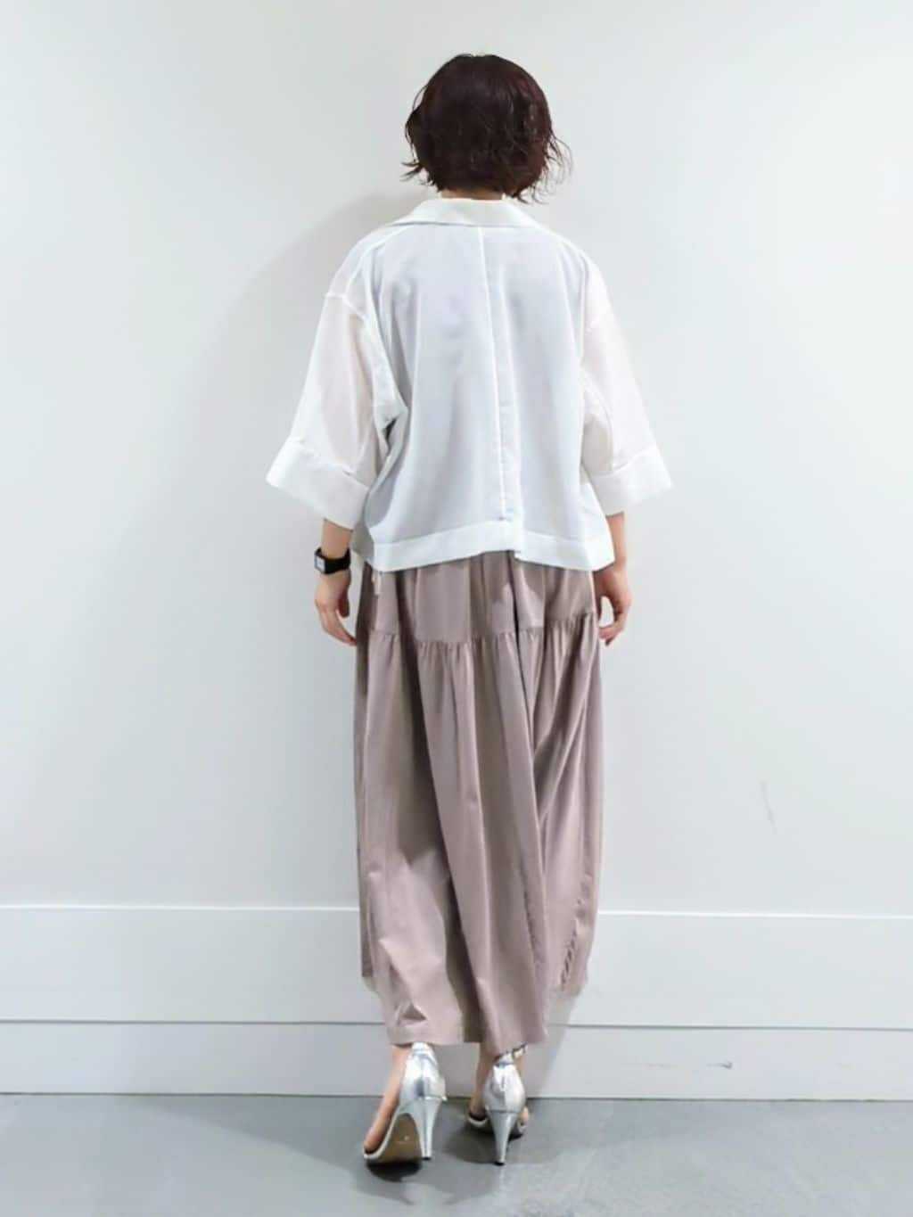 ミズタさんの「UNTITLED｜【前開き/洗える】ショート丈シアーシャツ」を使ったコーディネート