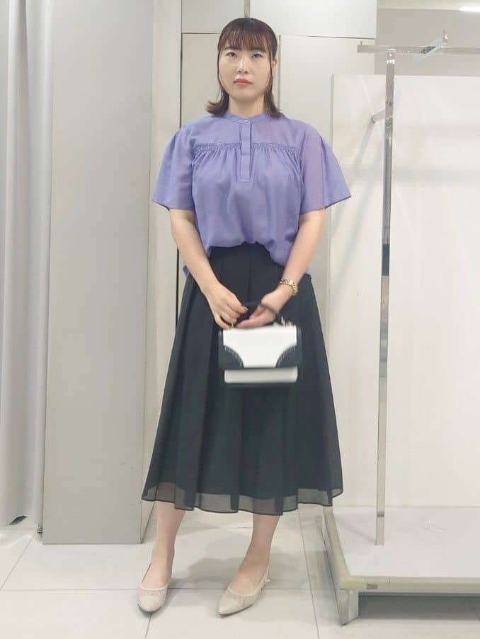 AZUSAさんの「Reflect｜【選べる5色◎／マシンウォッシュ可】シャーリングデザインブラウス」を使ったコーディネート
