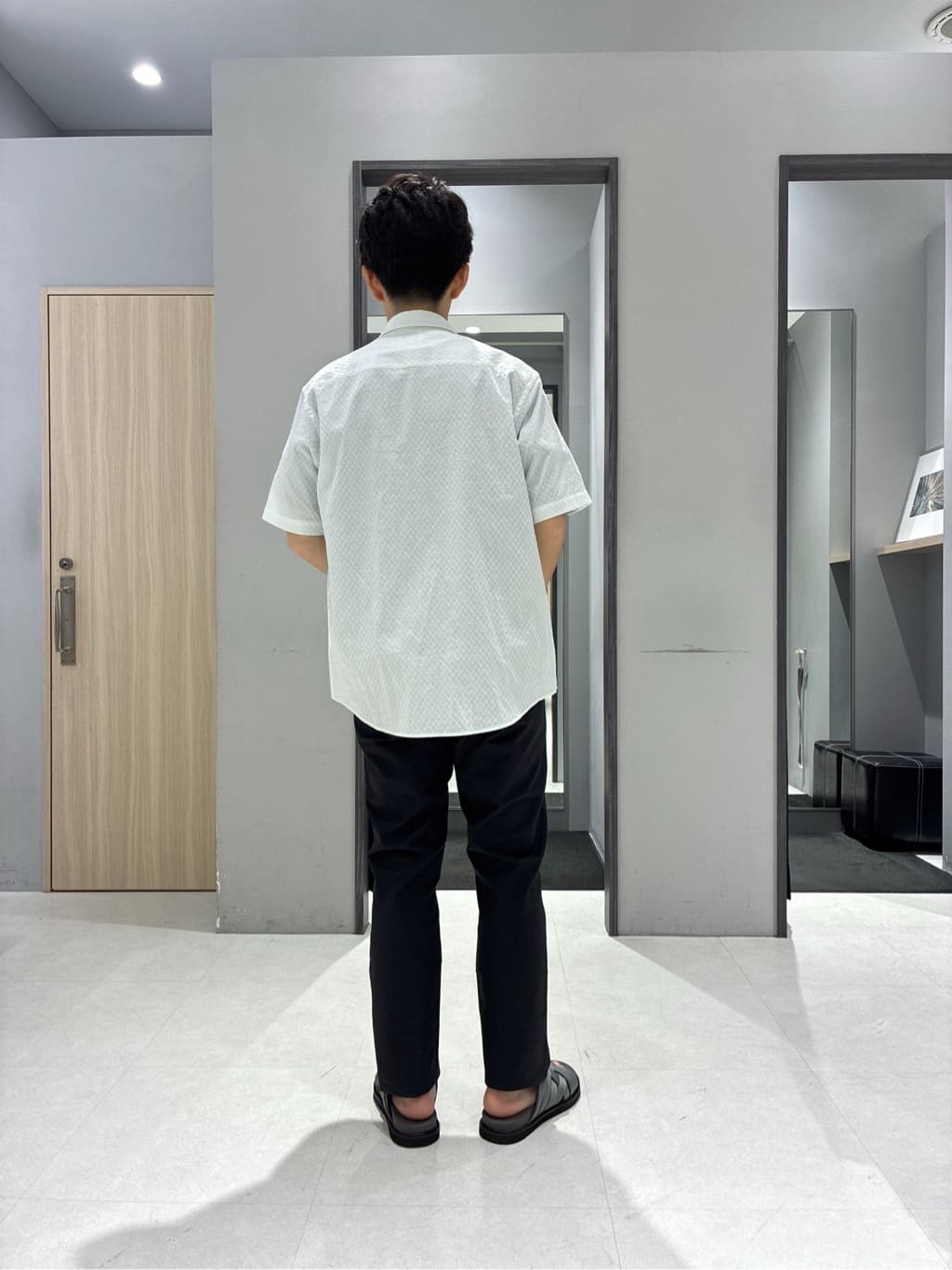 わいずみさんの「TAKEO KIKUCHI｜【抗菌防臭／5サイズ展開】ハイゲージポンチ Tシャツ」を使ったコーディネート