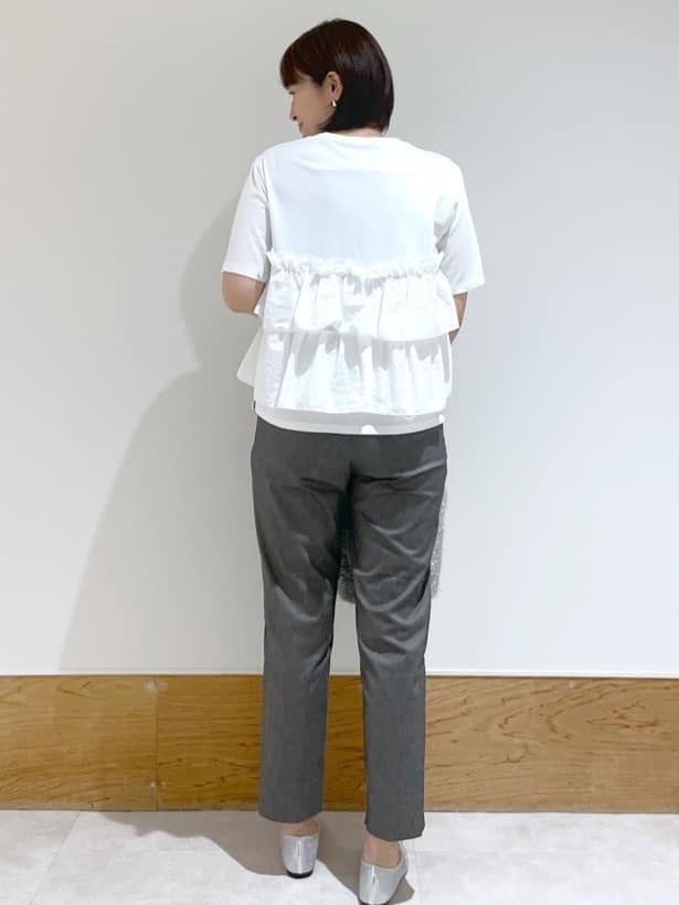Yukinkoさんの「OPAQUE.CLIP｜麻混ハイストレッチイージースティックパンツ【洗濯機洗い可】」を使ったコーディネート