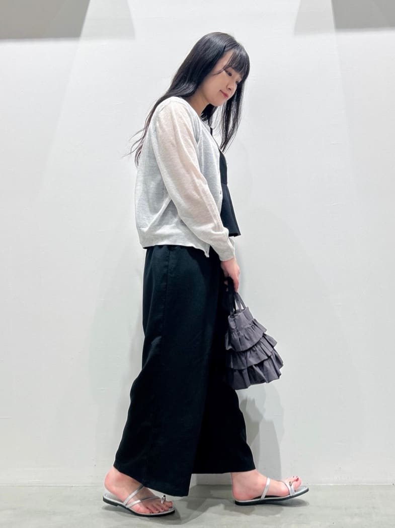 seinaさんの「grove｜【雑誌掲載】洗えるシアーカーディガン」を使ったコーディネート
