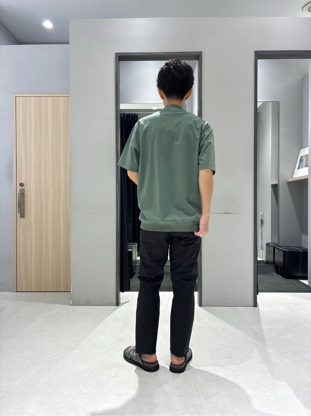 わいずみさんの「TAKEO KIKUCHI｜【抗菌防臭／5サイズ展開】ハイゲージポンチ Tシャツ」を使ったコーディネート