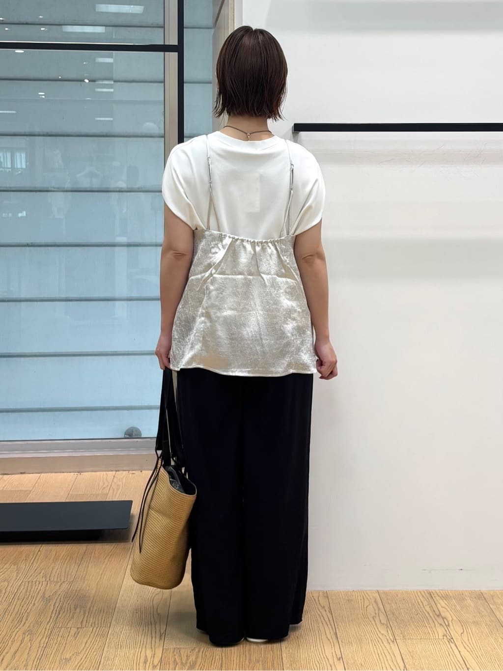 asamiさんの「INDIVI｜【洗える／UVケア／SETUP可能】ドロストワイドパンツ」を使ったコーディネート