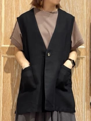 meiさんの「SHOO･LA･RUE｜【S-LL】夏のレイヤードコーデに さらりと着られるメッシュジレ」を使ったコーディネート