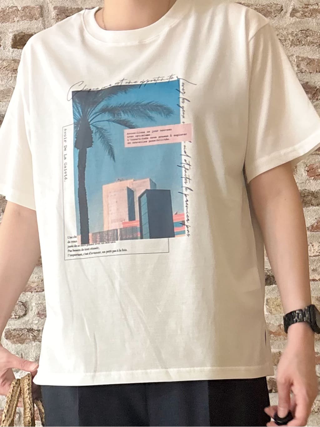 しばさんの「THE SHOP TK｜フォトアソートTシャツ【接触冷感/UV/毛玉になりにくい/洗濯機OK】」を使ったコーディネート