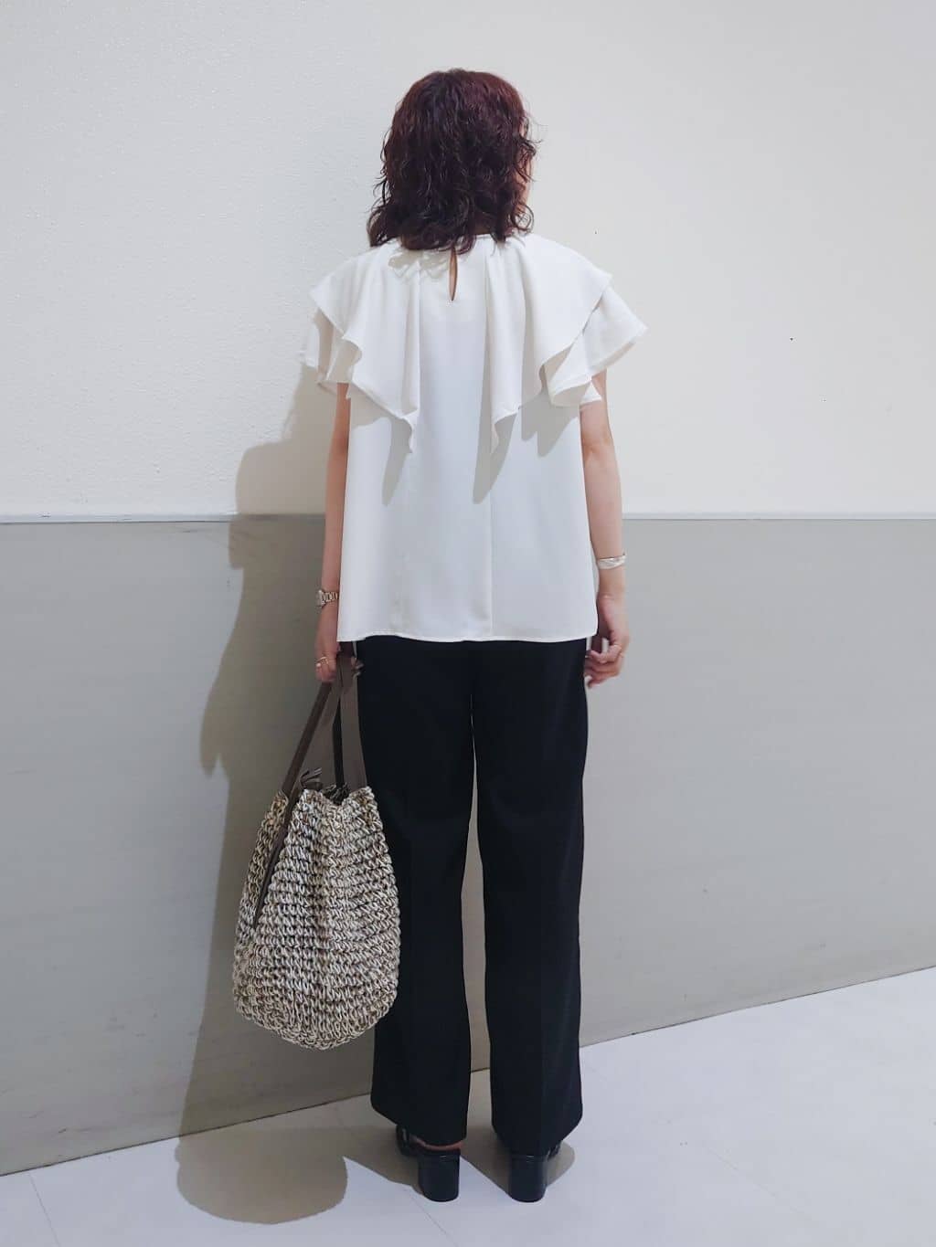 maruさんの「THE SHOP TK｜【ONOFF活躍】フリルデザインブラウス/セットアップ可」を使ったコーディネート