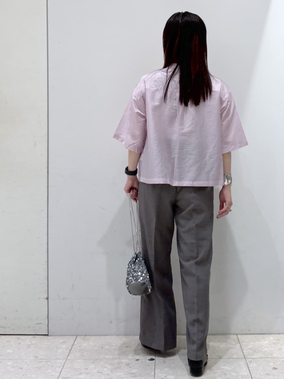 mameさんの「OPAQUE.CLIP｜シアーダブルポケットシャツ【洗濯機洗い可】」を使ったコーディネート