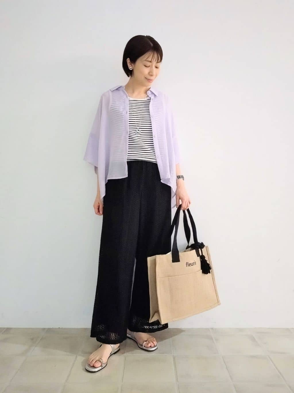 miomioさんの「SHOO･LA･RUE｜ゆるっと感がこなれ見え ワッシャーシアー半袖シャツ」を使ったコーディネート