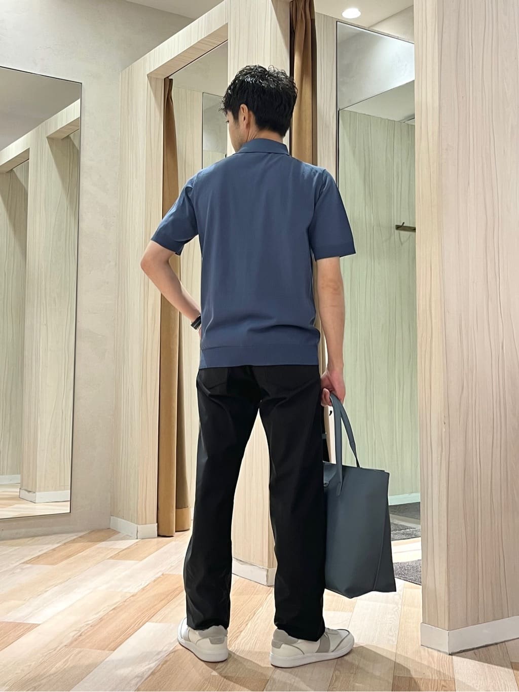 URAさんの「TAKEO KIKUCHI｜【Made in JAPAN】播州織 ストレッチ パンツ」を使ったコーディネート