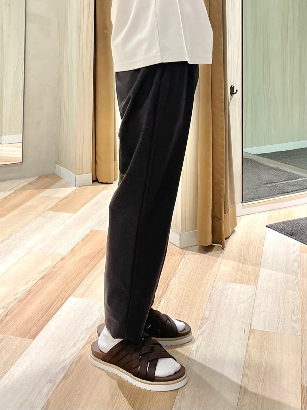 URAさんの「TAKEO KIKUCHI｜【COOL CITY WEAR】エアートール オープンカラーシャツ /接触冷感・通気性」を使ったコーディネート