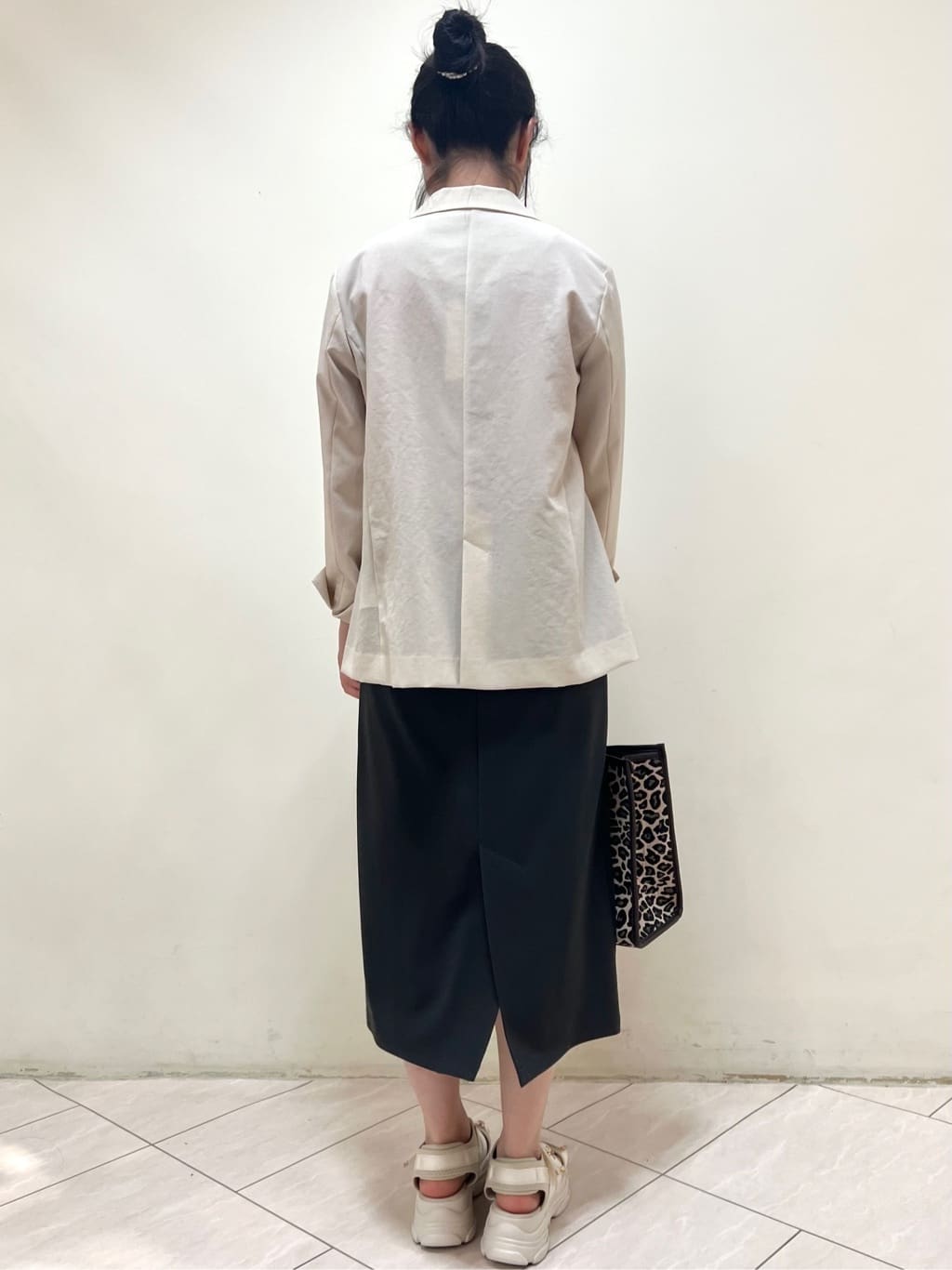 yanaさんの「Reflect｜【選べる5色◎／マシンウォッシュ可】シャーリングデザインブラウス」を使ったコーディネート