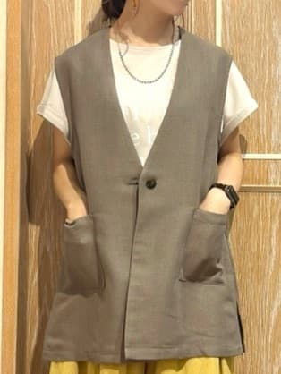 meiさんの「SHOO･LA･RUE｜【S-LL】夏のレイヤードコーデに さらりと着られるメッシュジレ」を使ったコーディネート