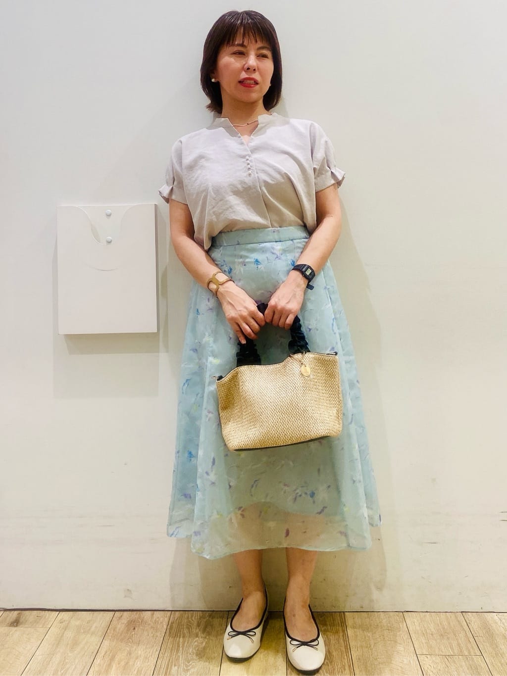 YUKOさんの「index｜《7色展開／XS-LLサイズ》タックスリーブスキッパーブラウス【洗濯機洗い可／吸水速乾／抗ピル／防シ」を使ったコーディネート