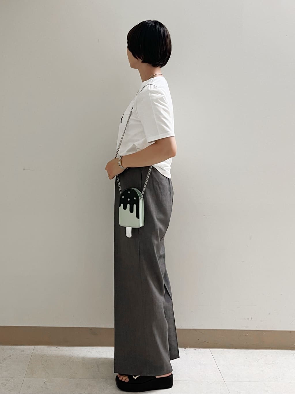 あかねさんの「OPAQUE.CLIP｜トロピカルメタリックミニショルダーバッグ」を使ったコーディネート