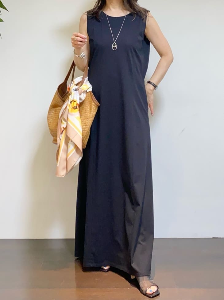 tomoさんの「UNTITLED｜【追加】ライトダブルリングネックレス」を使ったコーディネート