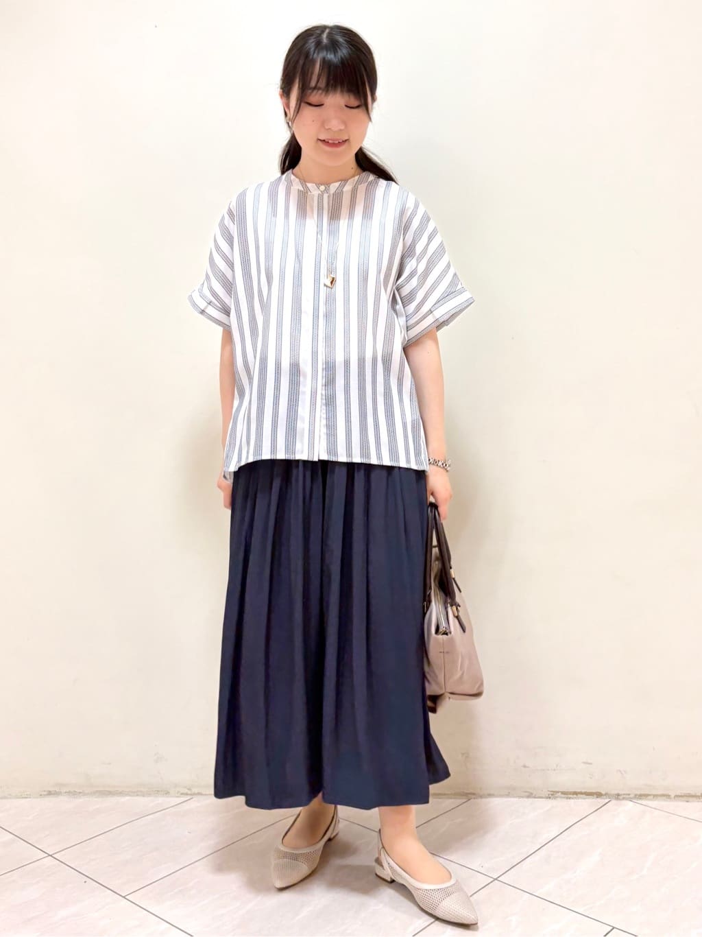 mikiさんの「Reflect｜【洗える】ドビーストライプブラウス」を使ったコーディネート