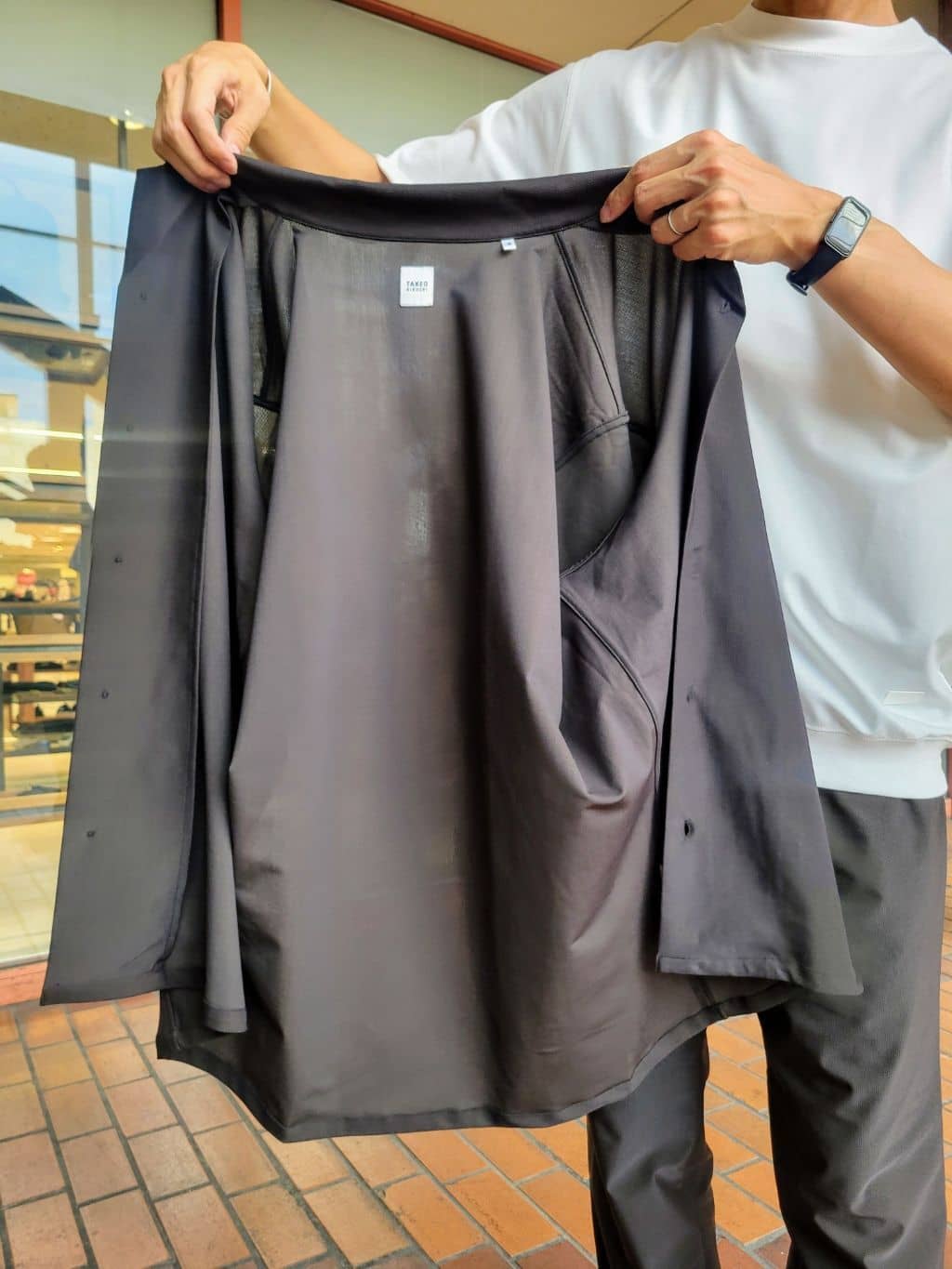 piroyaさんの「TAKEO KIKUCHI｜【COOL CITY WEAR】エアートール オープンカラーシャツ /接触冷感・通気性」を使ったコーディネート