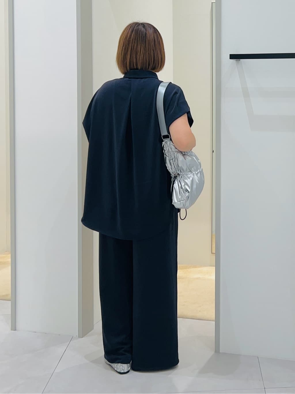 タナさんの「THE SHOP TK｜コットンライクブラウス【接触冷感/洗濯機OK/UV/セットアップ可】」を使ったコーディネート