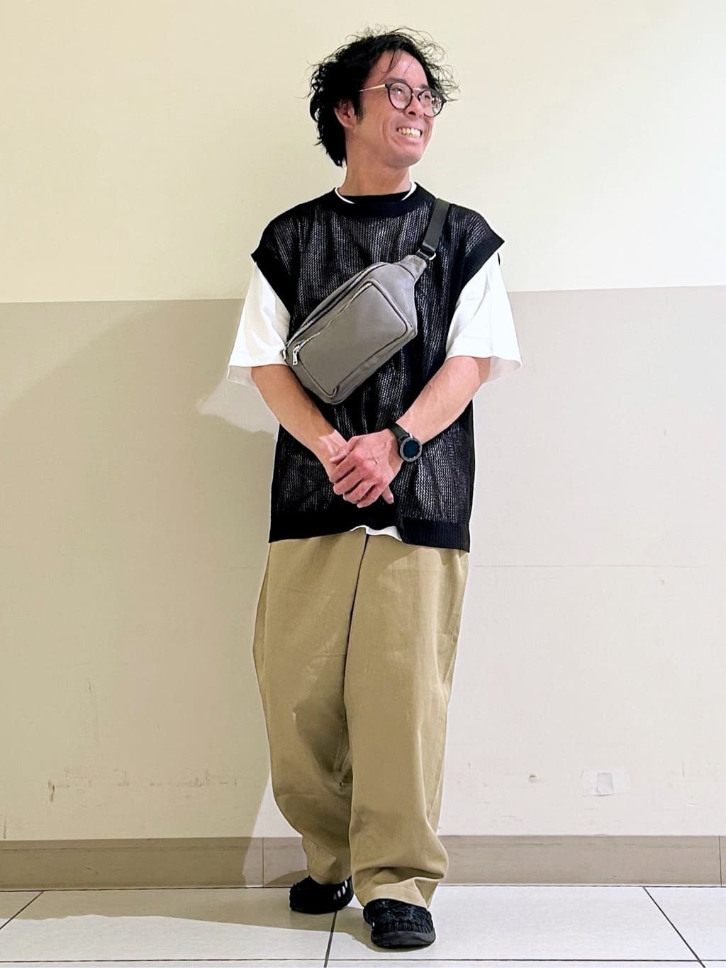 KENJI Iさんの「THE SHOP TK｜ツイルチノワイドパンツ」を使ったコーディネート