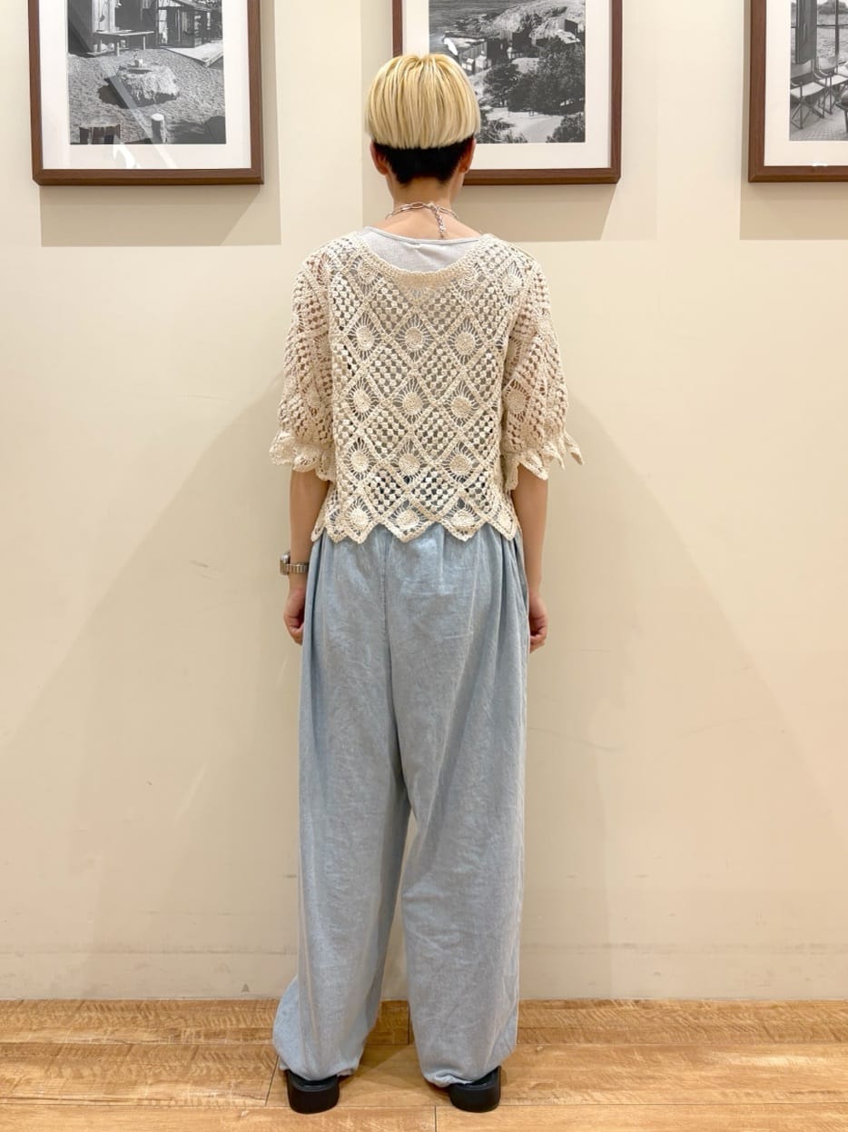 Ayumiさんの「SHOO･LA･RUE｜【2WAY】大人のほんのり甘いスタイルに クロシェレースカーディガン」を使ったコーディネート