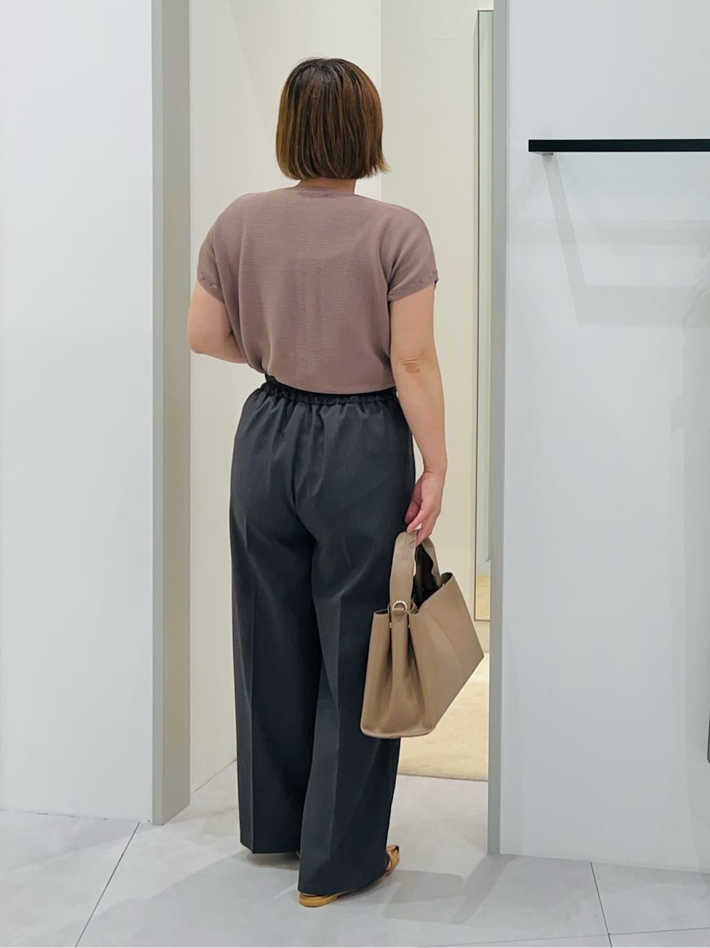 タナさんの「THE SHOP TK｜【6色展開】さらさらフレンチニット【毛玉になりにくい/洗濯機OK】」を使ったコーディネート