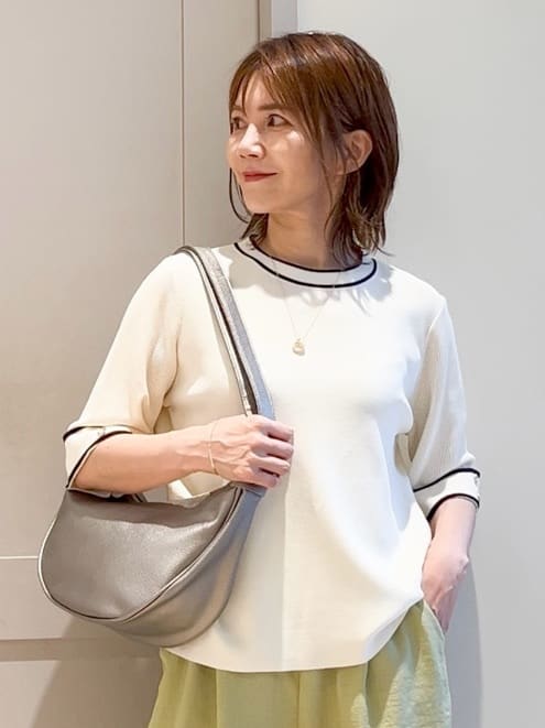 yamakoさんの「grove｜ラウンドメタルバングル」を使ったコーディネート