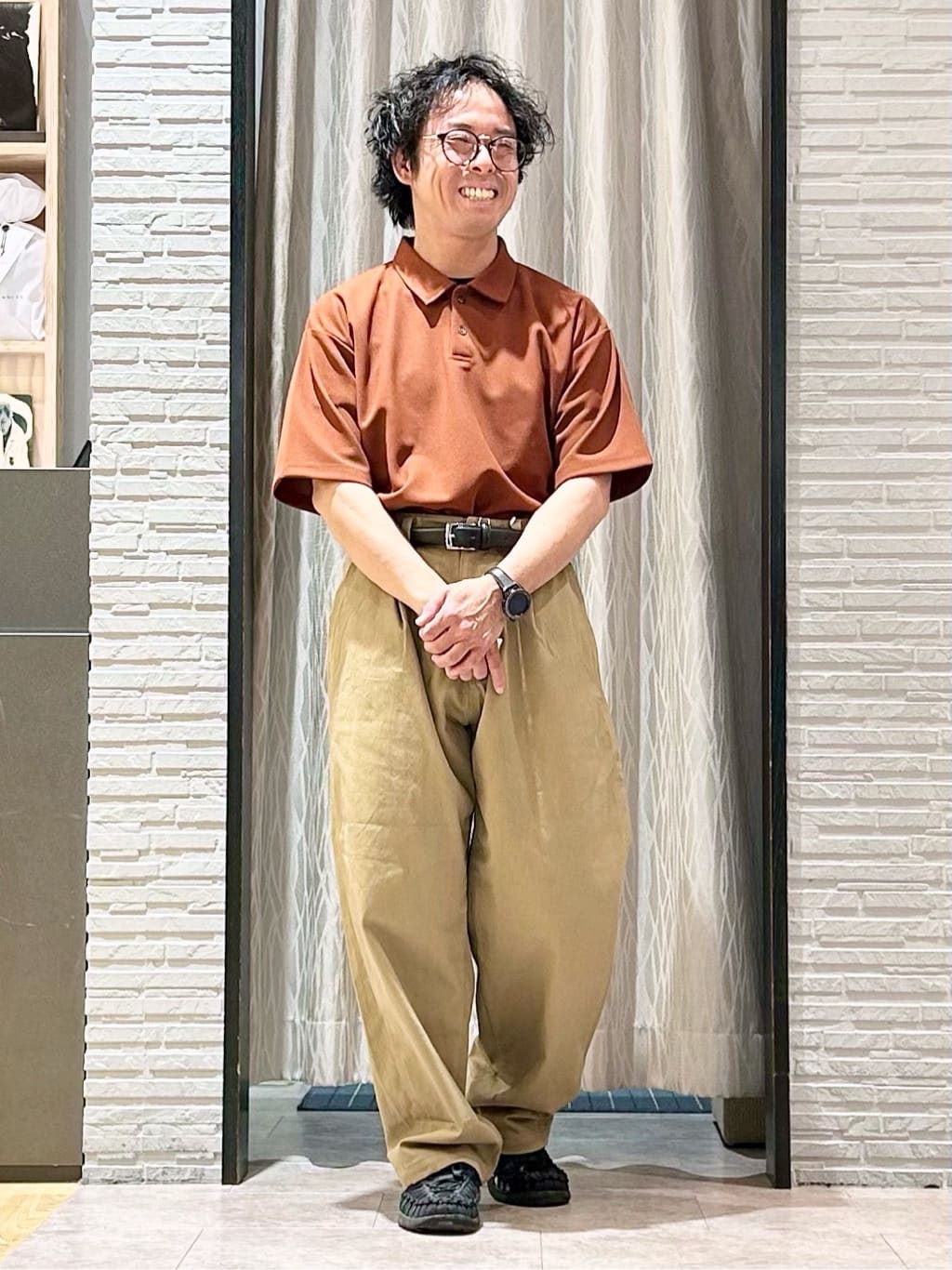 KENJI Iさんの「THE SHOP TK｜ドライタッチカノコポロシャツ 洗濯機OK」を使ったコーディネート