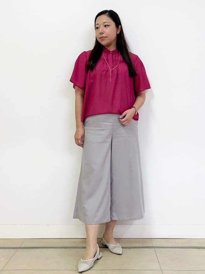 chisaさんの「Reflect｜【選べる5色◎／マシンウォッシュ可】シャーリングデザインブラウス」を使ったコーディネート