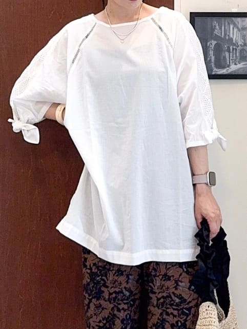 𝐇𝐢𝐫𝐨𝐦𝐢さんの「SHOO･LA･RUE｜【S-LL】お袖デザインが華やか はしごレースチュニック」を使ったコーディネート