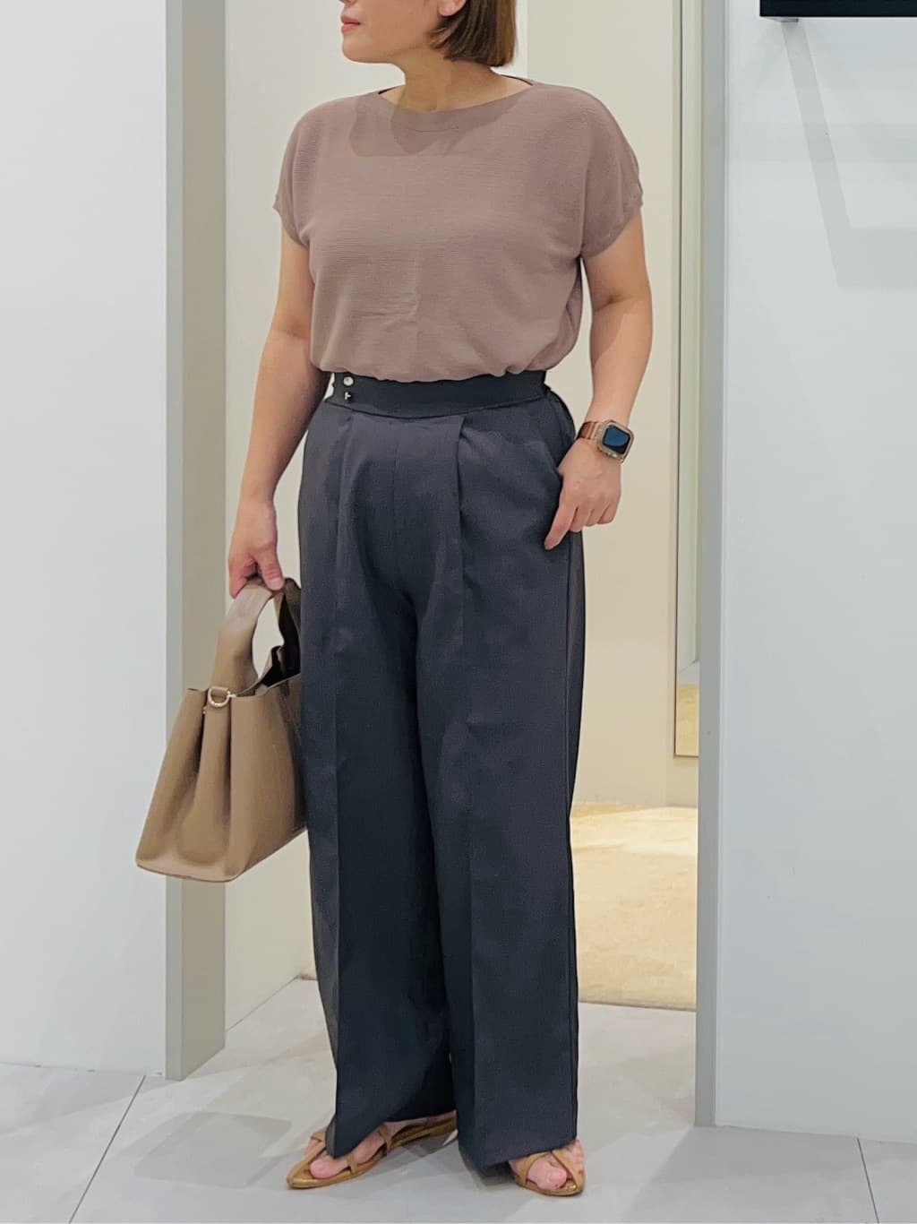 タナさんの「THE SHOP TK｜【6色展開】さらさらフレンチニット【毛玉になりにくい/洗濯機OK】」を使ったコーディネート