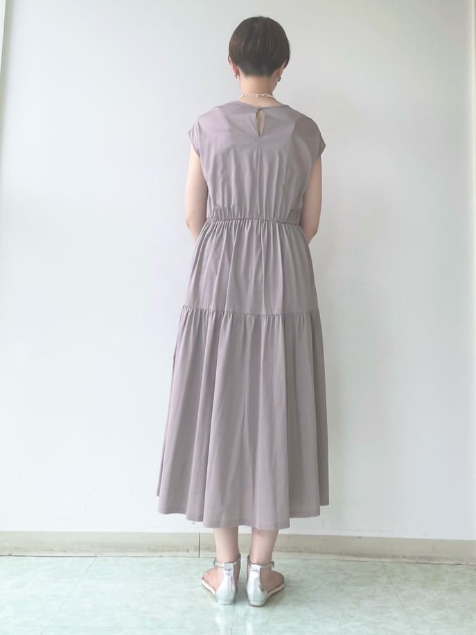 aliceさんの「UNTITLED｜【ティアード/洗える】コットンロングワンピース」を使ったコーディネート