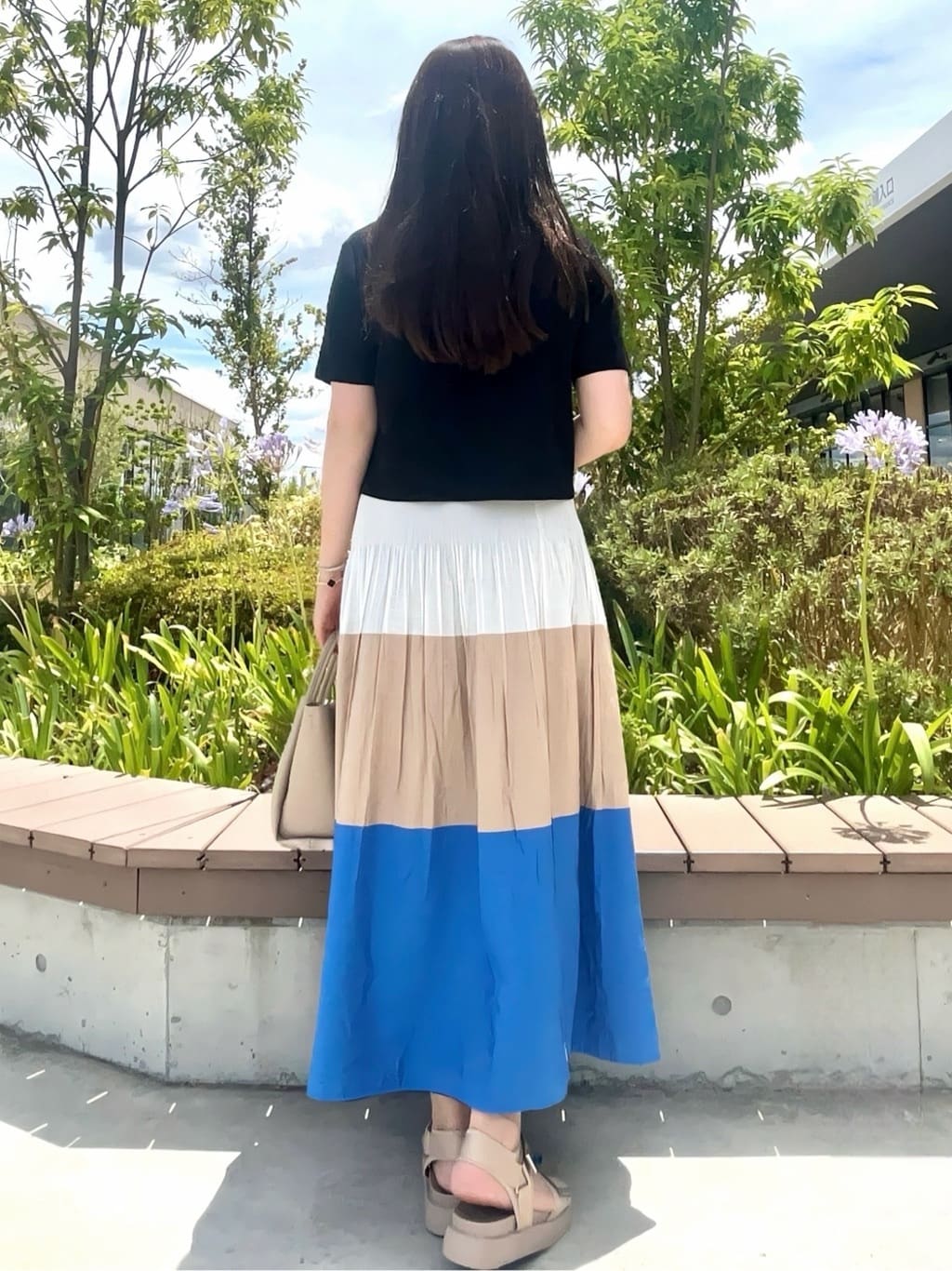 maiさんの「OPAQUE.CLIP｜フロントビジューリブニットカーディガン【洗濯機洗い可／抗ピル】」を使ったコーディネート