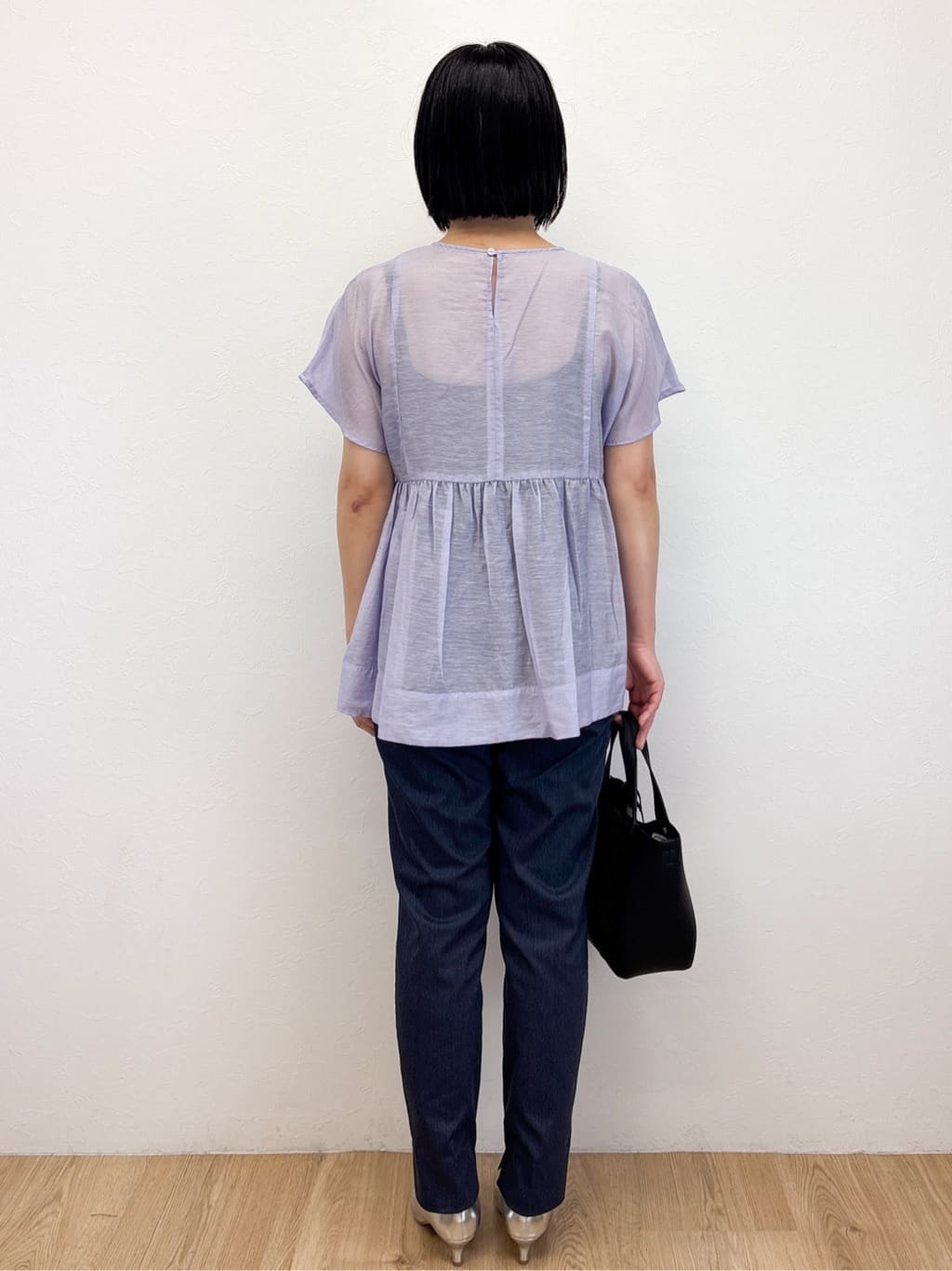 Takeさんの「OPAQUE.CLIP｜麻混シアーペプラムブラウス【洗濯機洗い可】」を使ったコーディネート