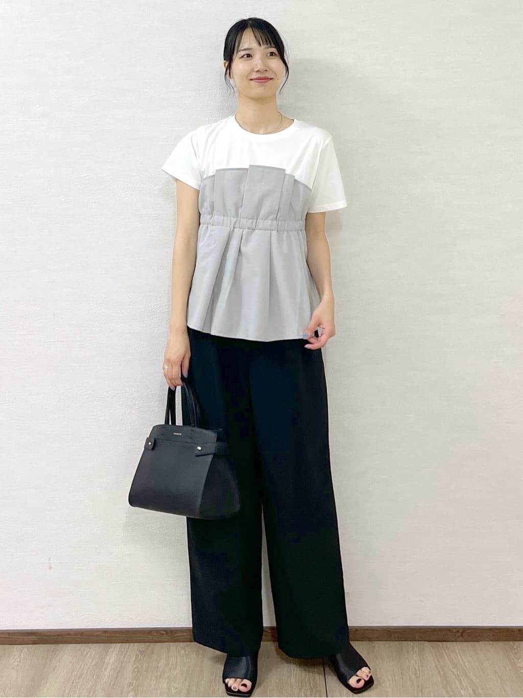 sachikoさんの「OPAQUE.CLIP｜タックビスチェドッキングカットソー【洗濯機洗い可】」を使ったコーディネート