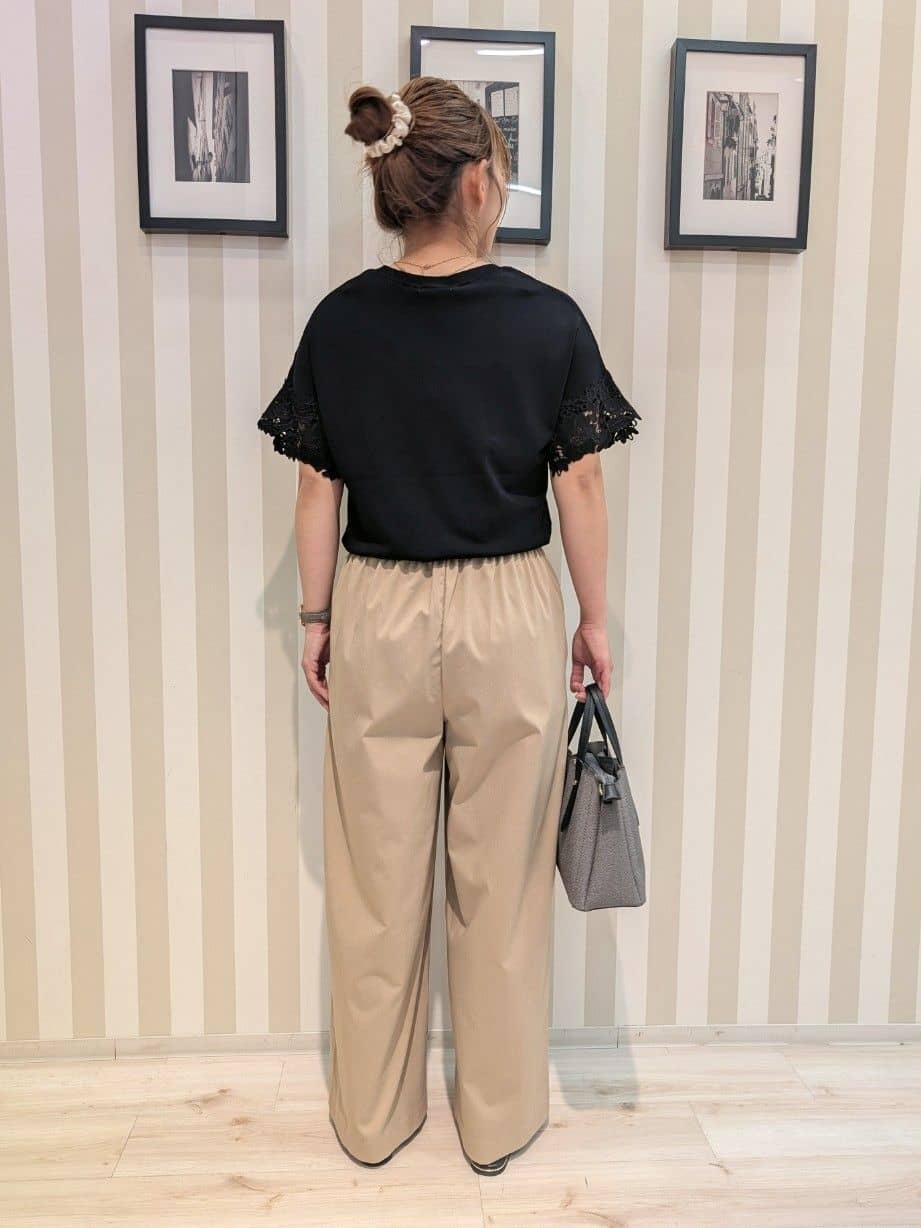 otaさんの「SHOO･LA･RUE｜【S-LL/ひんやり/UV/】大人上品な お袖レースニット」を使ったコーディネート