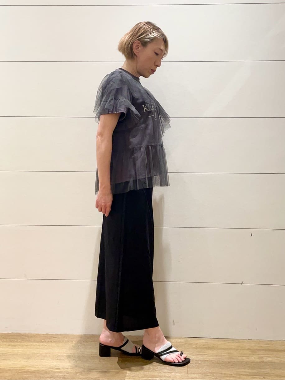 Ryoさんの「THE SHOP TK｜【セットアイテム】チュール&times;ロゴTシャツ/洗える」を使ったコーディネート