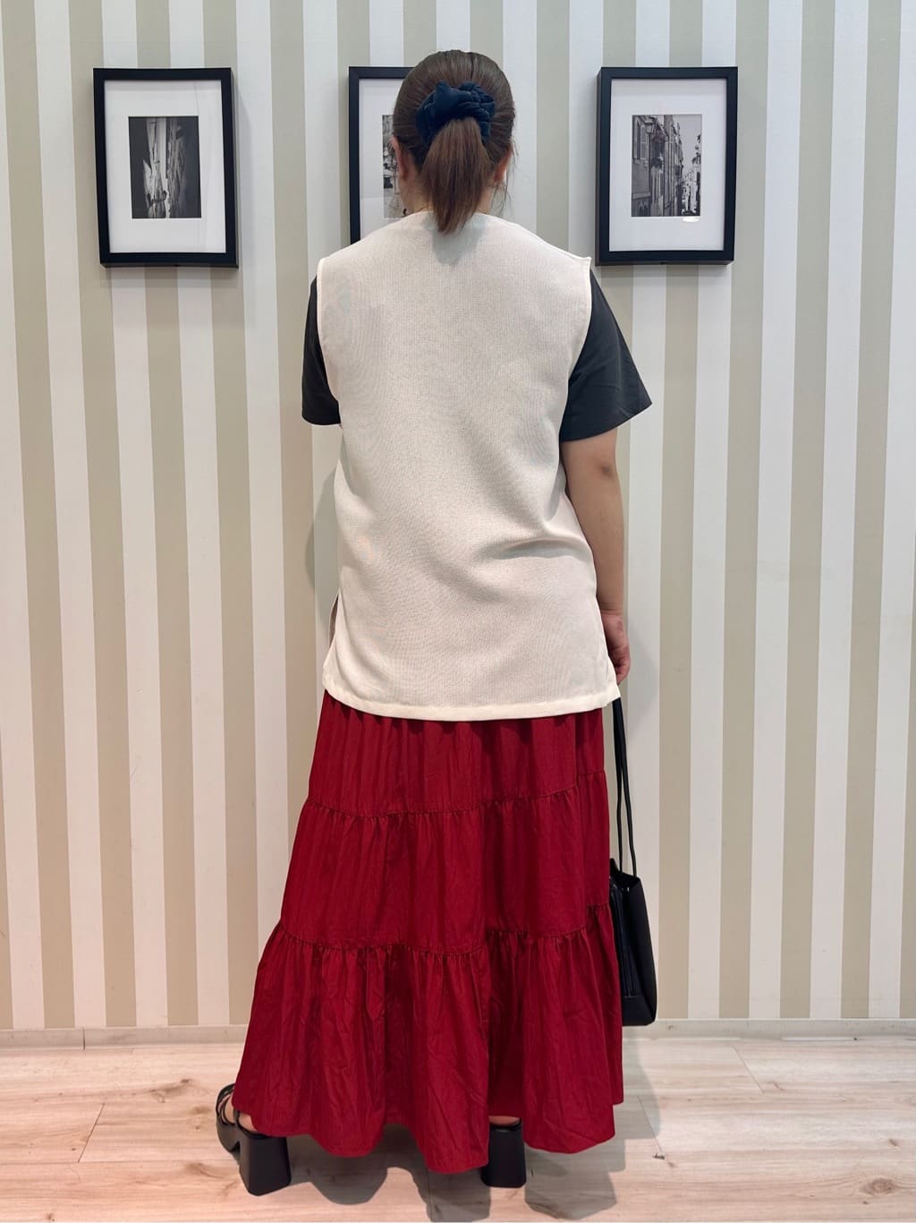 みさぼうさんの「SHOO･LA･RUE｜【S-LL/ひんやり/UV】選べる6柄でそれぞれ欲しくなる プリントTシャツ」を使ったコーディネート