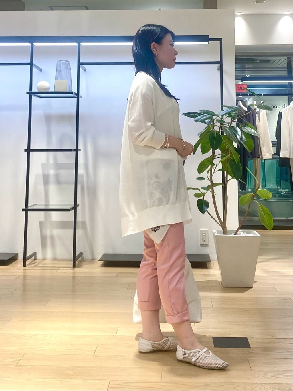 misakiさんの「INDIVI｜バイカラーショートネックレス」を使ったコーディネート