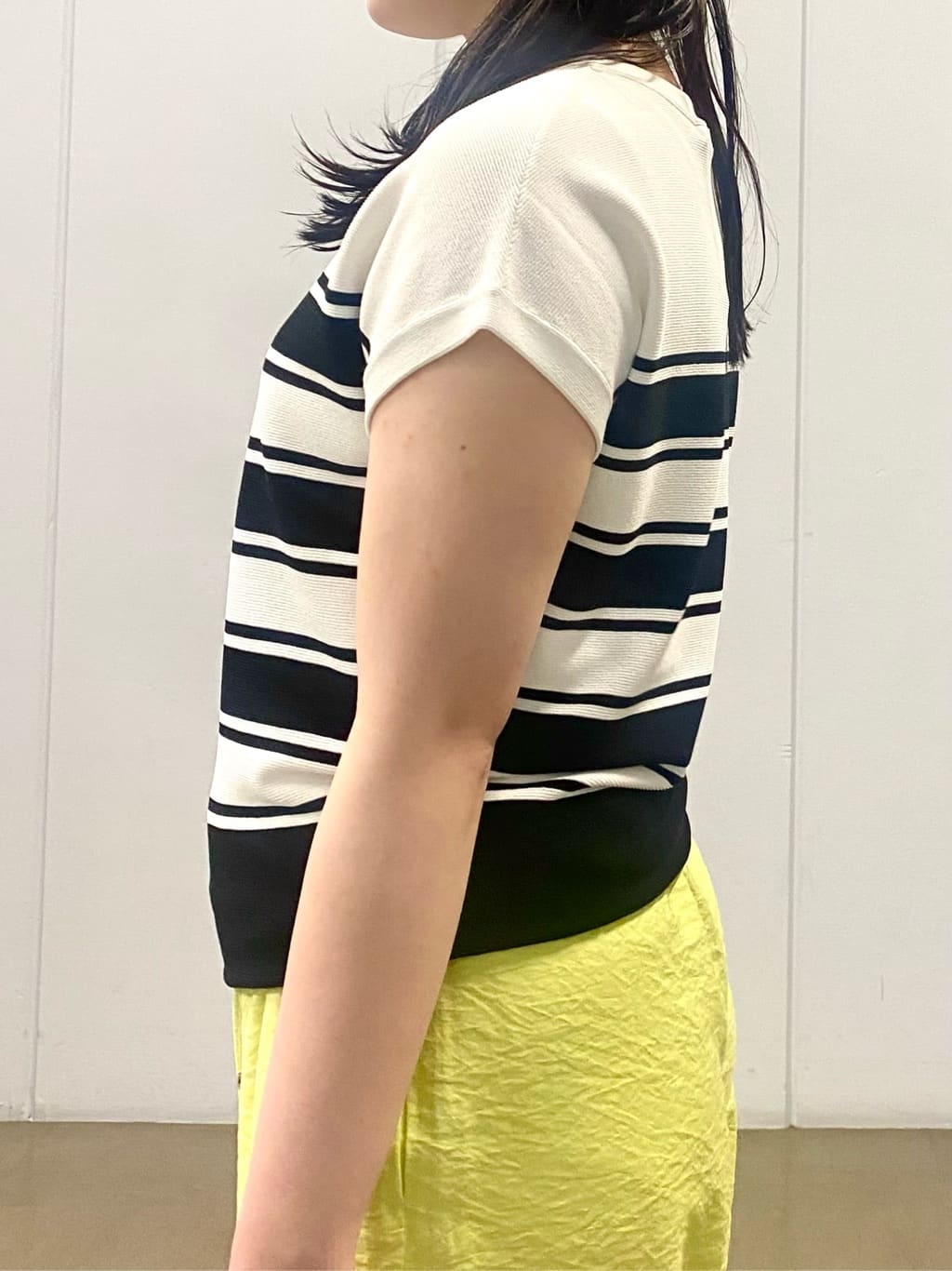 misakiさんの「INDIVI｜【洗える／UVケア／SETUP可能】ドロストワイドパンツ」を使ったコーディネート