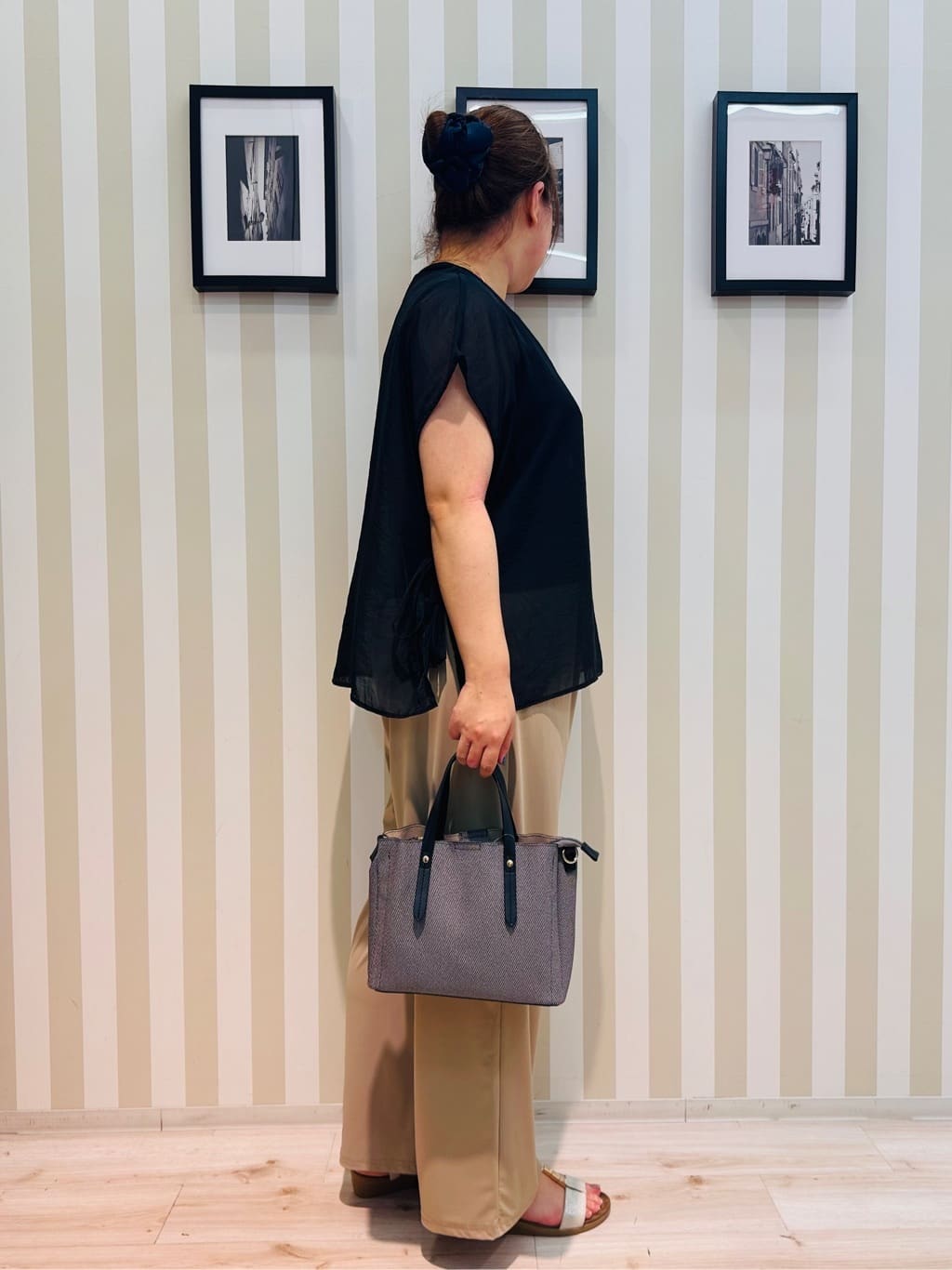 みさぼうさんの「SHOO･LA･RUE｜【洗える/S-LL】上品なシアー感 レイヤード風トップス」を使ったコーディネート