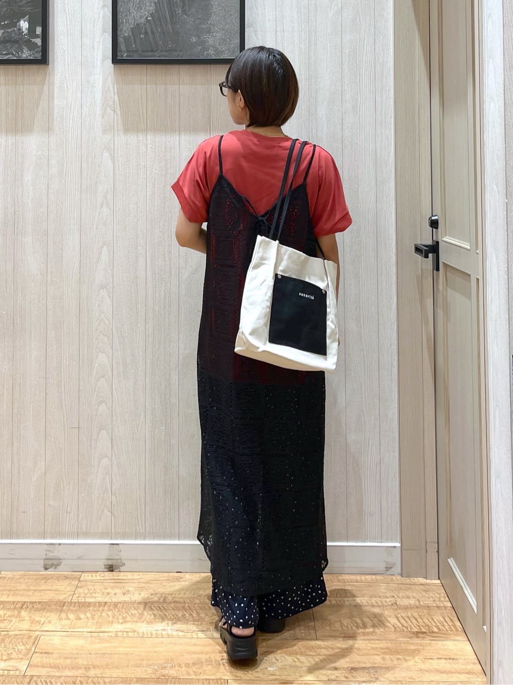 shirayuuuさんの「SHOO･LA･RUE｜【S-LL/汗ジミ軽減/ひんやり/UV】体型カバーに タック入りドルマントップス」を使ったコーディネート