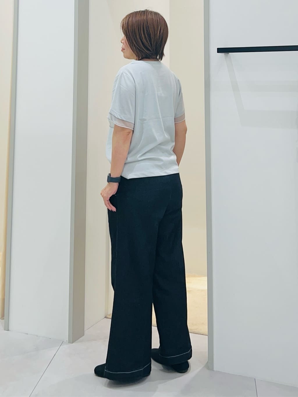 Naruさんの「THE SHOP TK｜【ひんやり/UV/洗濯機OK】袖シアーTシャツ」を使ったコーディネート