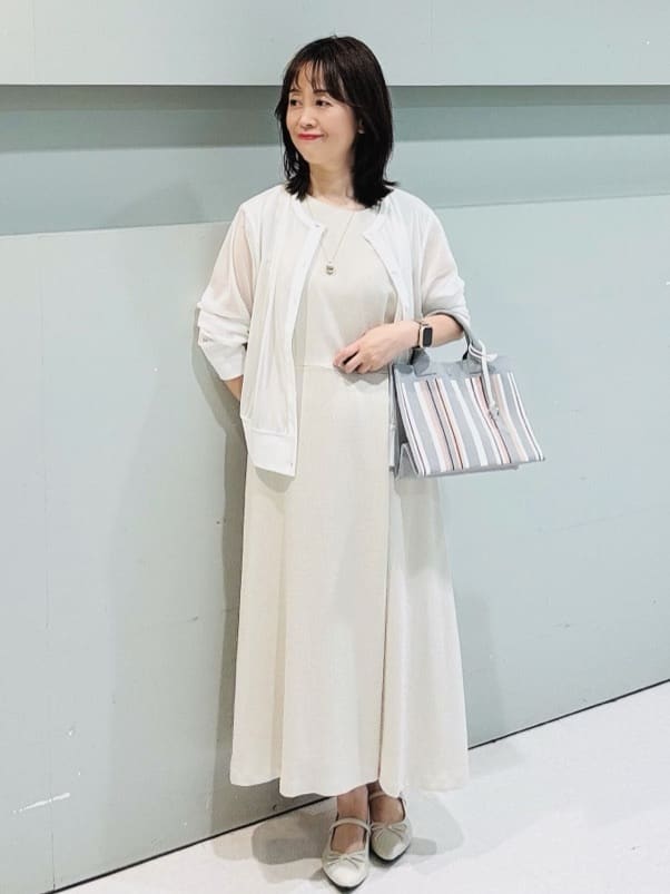 makiさんの「UNTITLED｜【手洗い可】マルチストライプニットバッグ」を使ったコーディネート