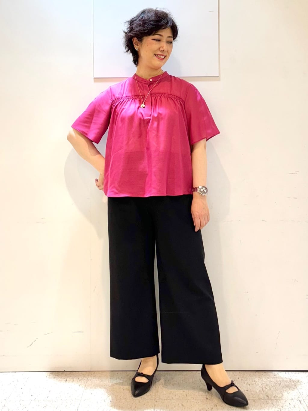 ヤスコさんの「Reflect｜【選べる5色◎／マシンウォッシュ可】シャーリングデザインブラウス」を使ったコーディネート