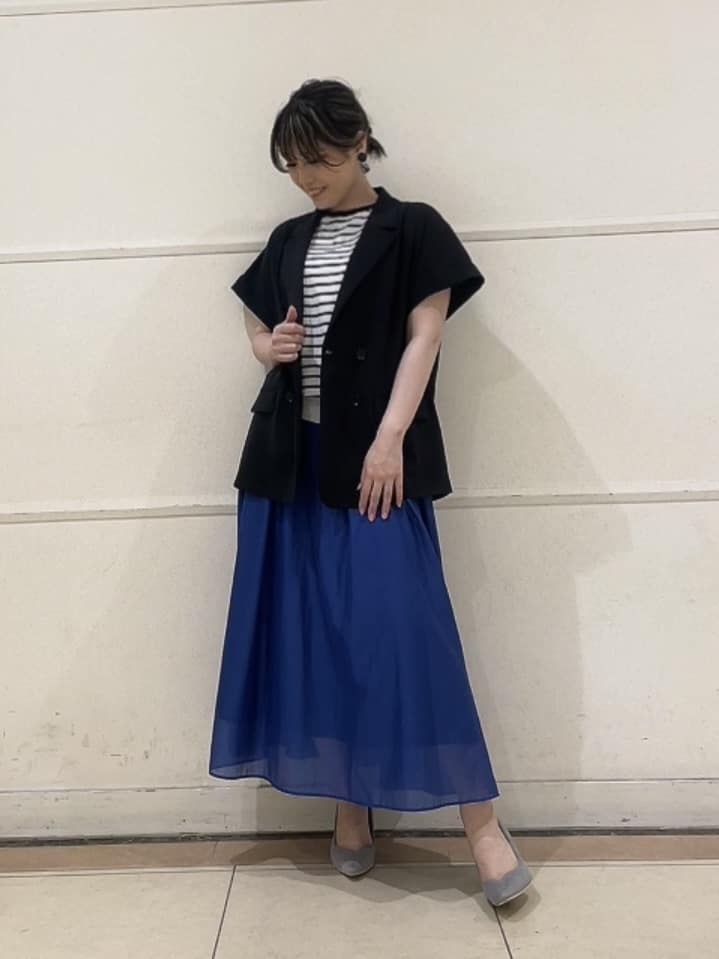 watanabeさんの「UNTITLED｜【後ろウエストゴム/洗える】シアーフレアースカート」を使ったコーディネート
